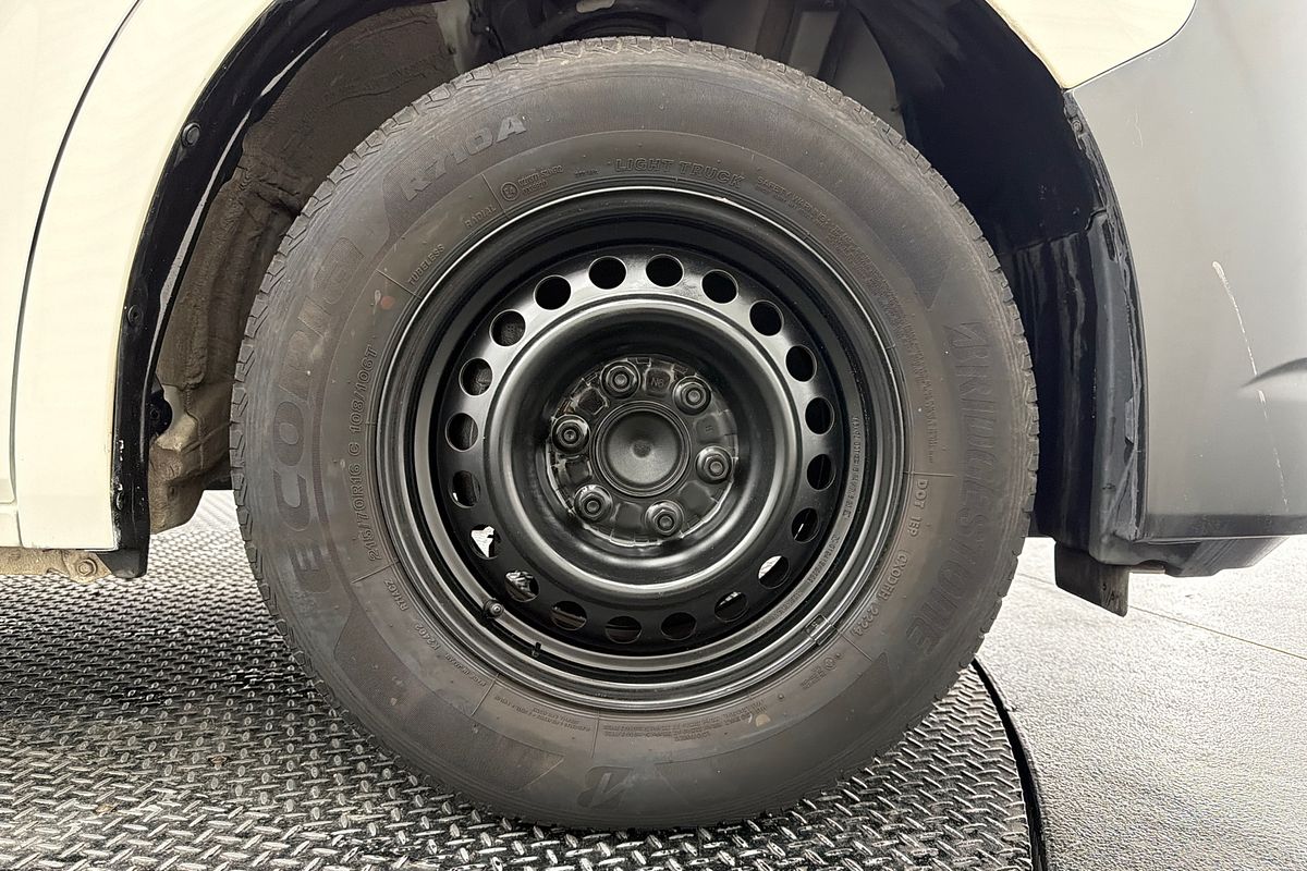 2024 Toyota Hiace GDH300R LWB