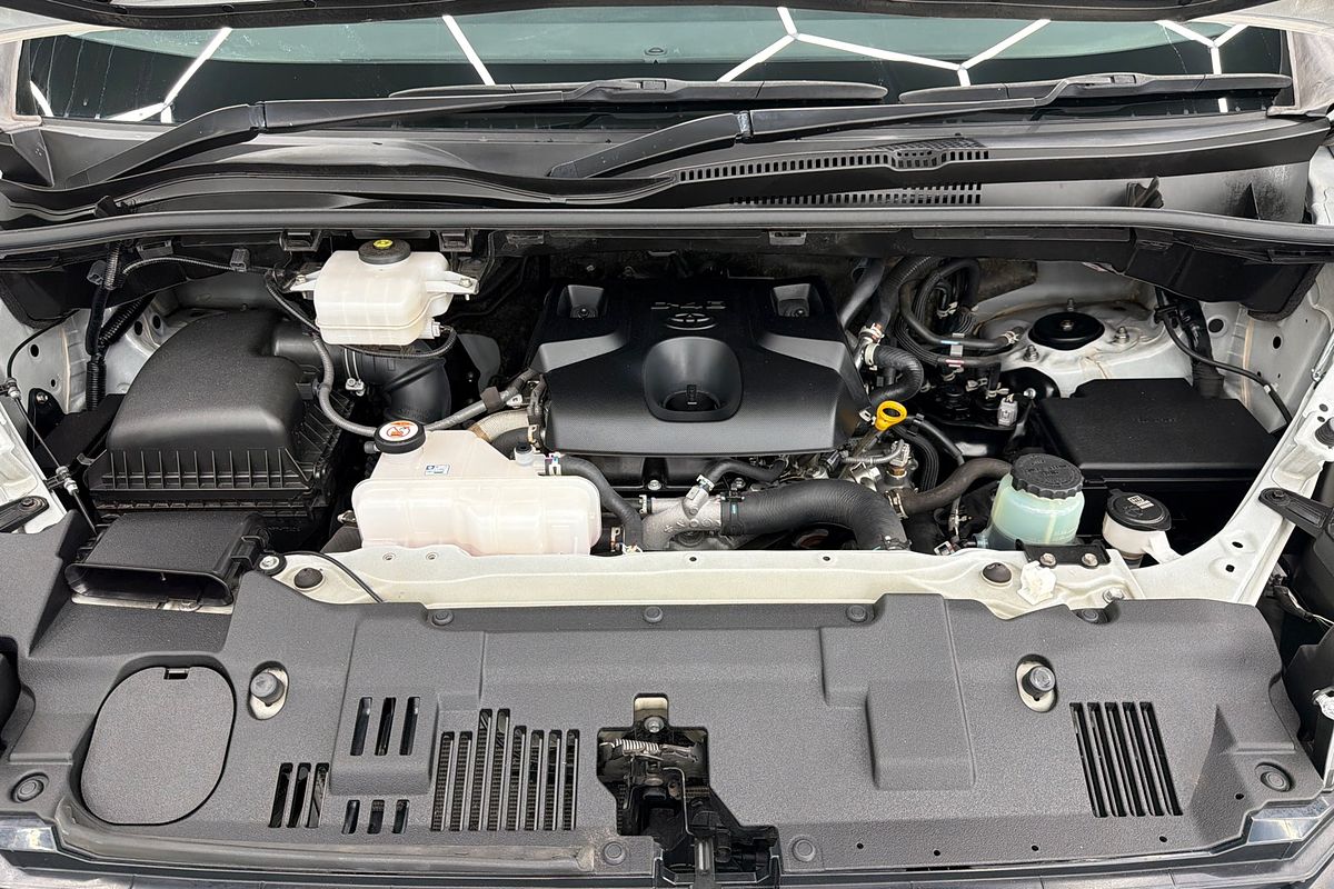 2024 Toyota Hiace GDH300R LWB