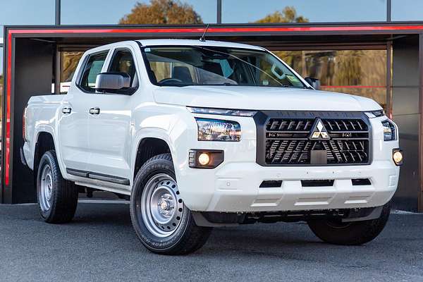 2025 Mitsubishi Triton GLX MV 4X4
