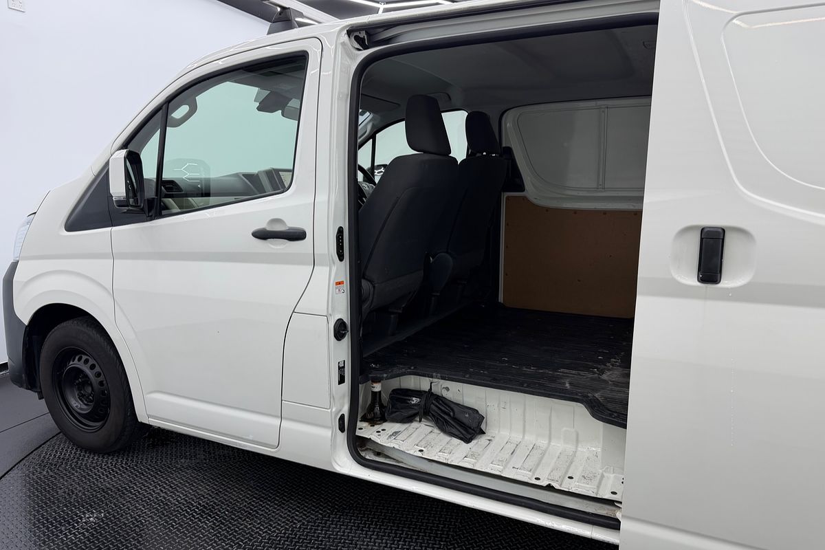 2024 Toyota Hiace GDH300R LWB