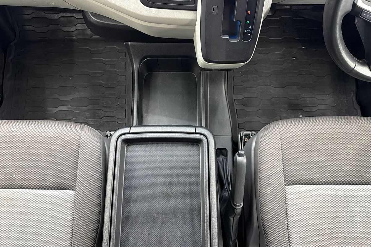 2024 Toyota Hiace GDH300R LWB