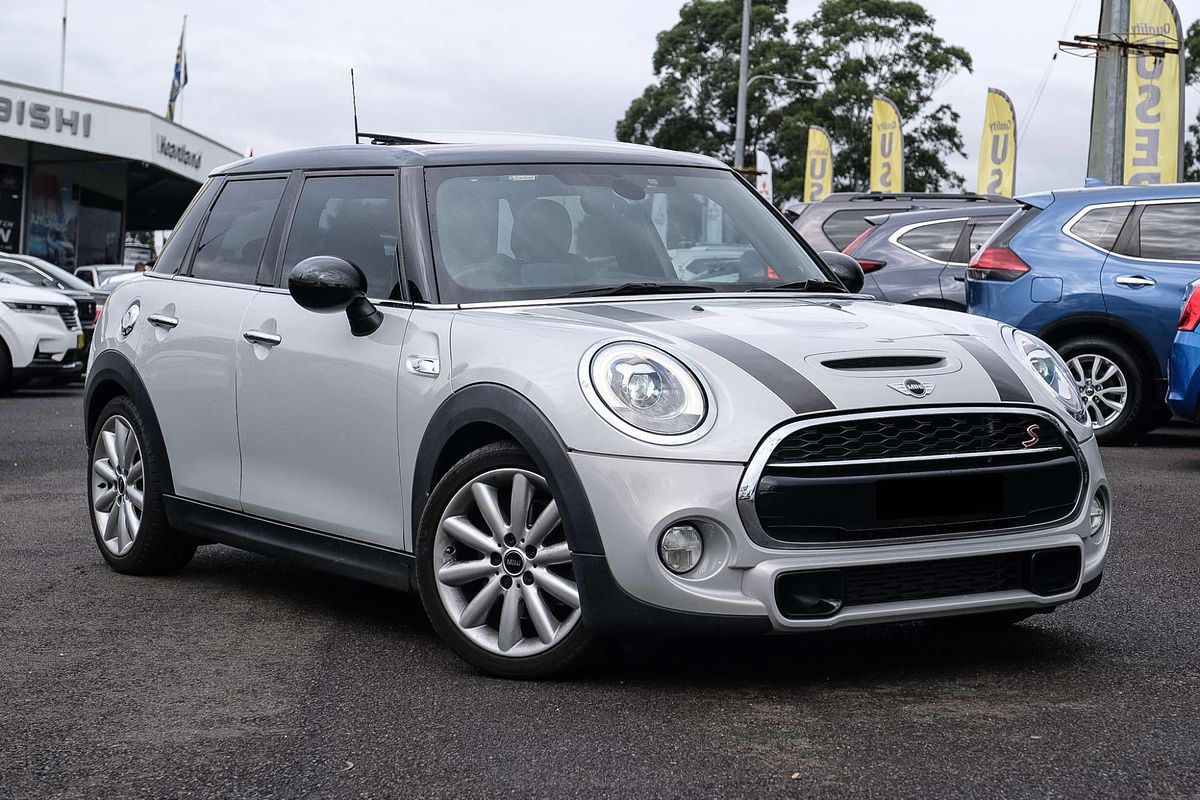 2016 MINI Hatch Cooper S F55