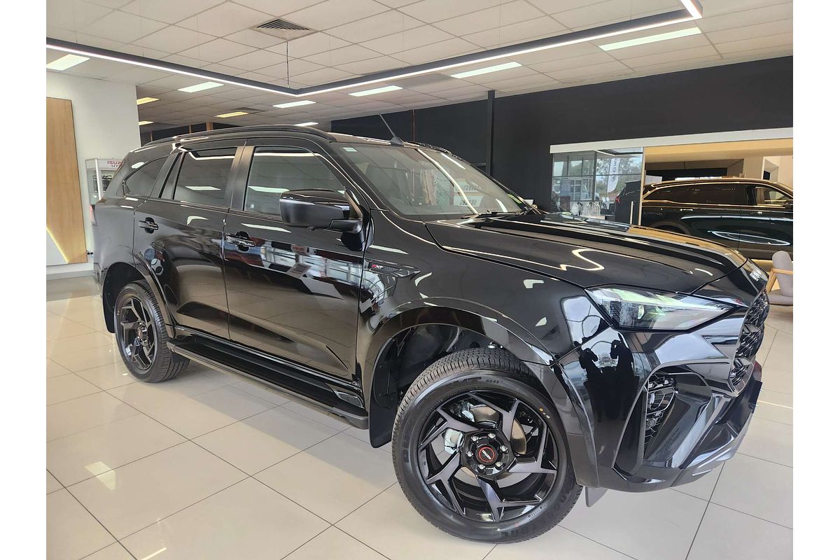 2026 Isuzu MU-X X-TERRAIN