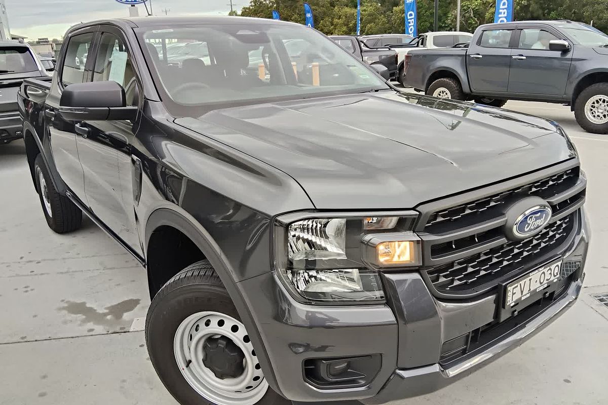 2025 Ford Ranger XL 4X4 2.0L