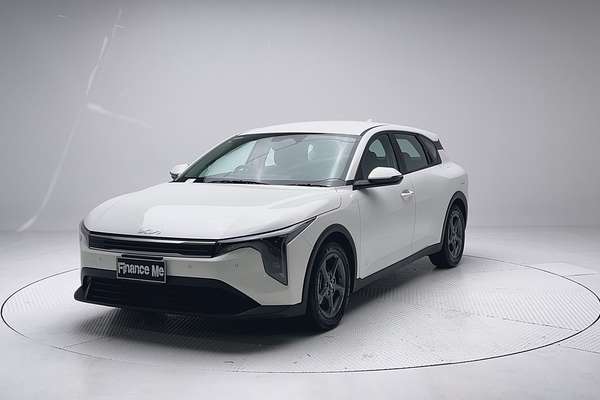 2025 Kia K4 S CL4m thumb-5