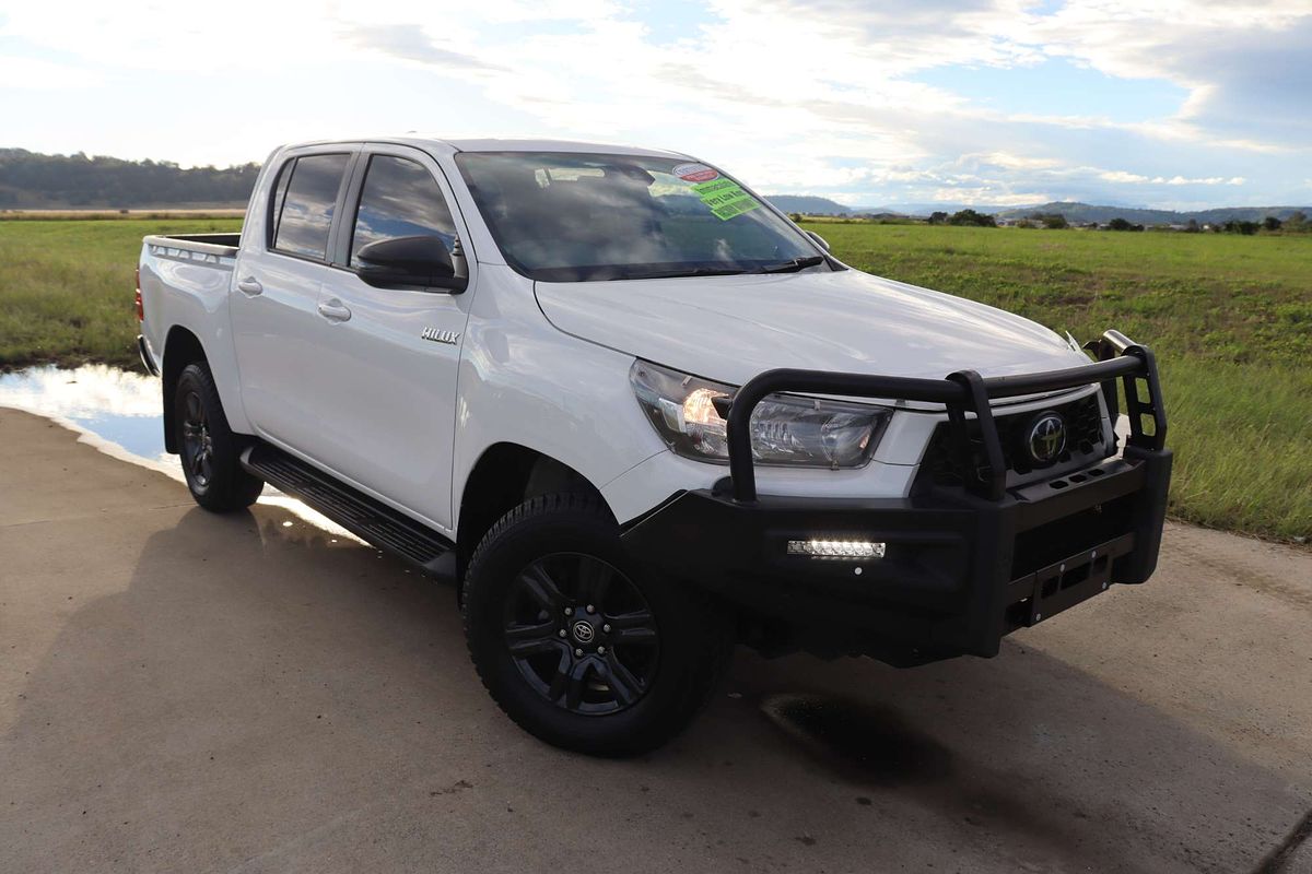 2024 Toyota Hilux SR 48V GUN126R 4X4