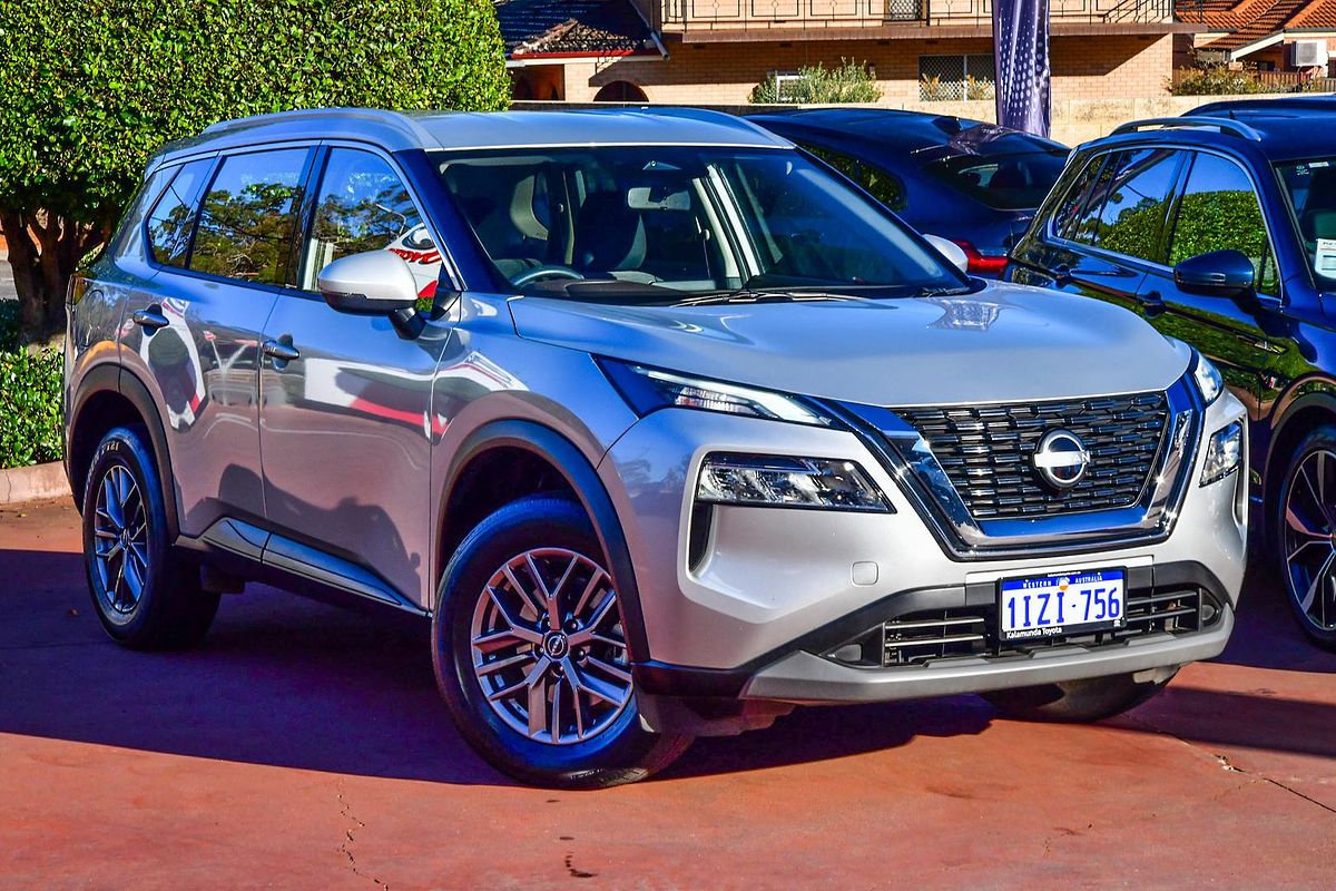 2024 Nissan X-TRAIL ST T33