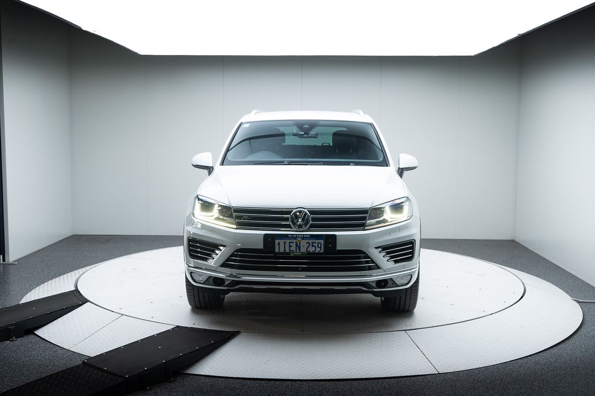 2015 Volkswagen Touareg V8 TDI R-Line 7P