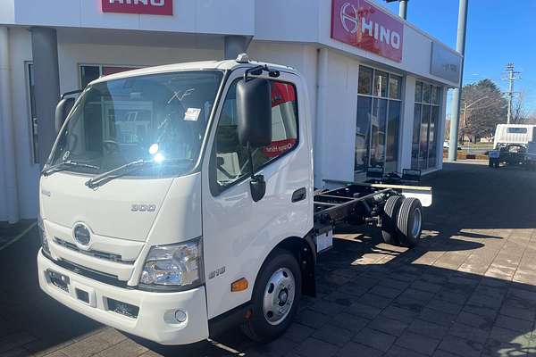 2025 Hino 300 Series 616