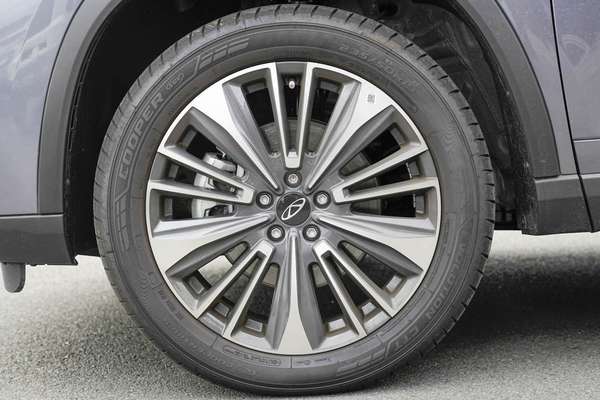 2025 Chery Tiggo 8 Pro Max Ultimate AWD thumb-3