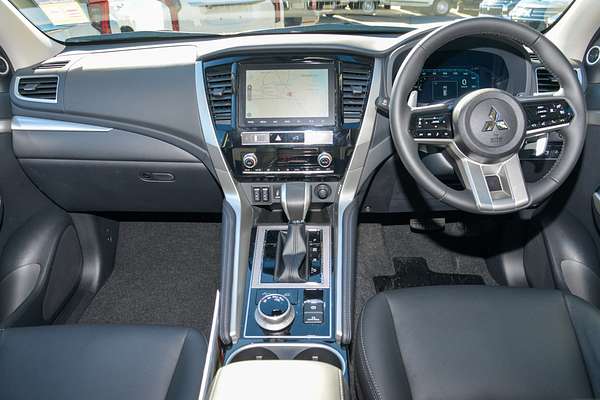 2025 Mitsubishi Pajero Sport Exceed QG thumb-17