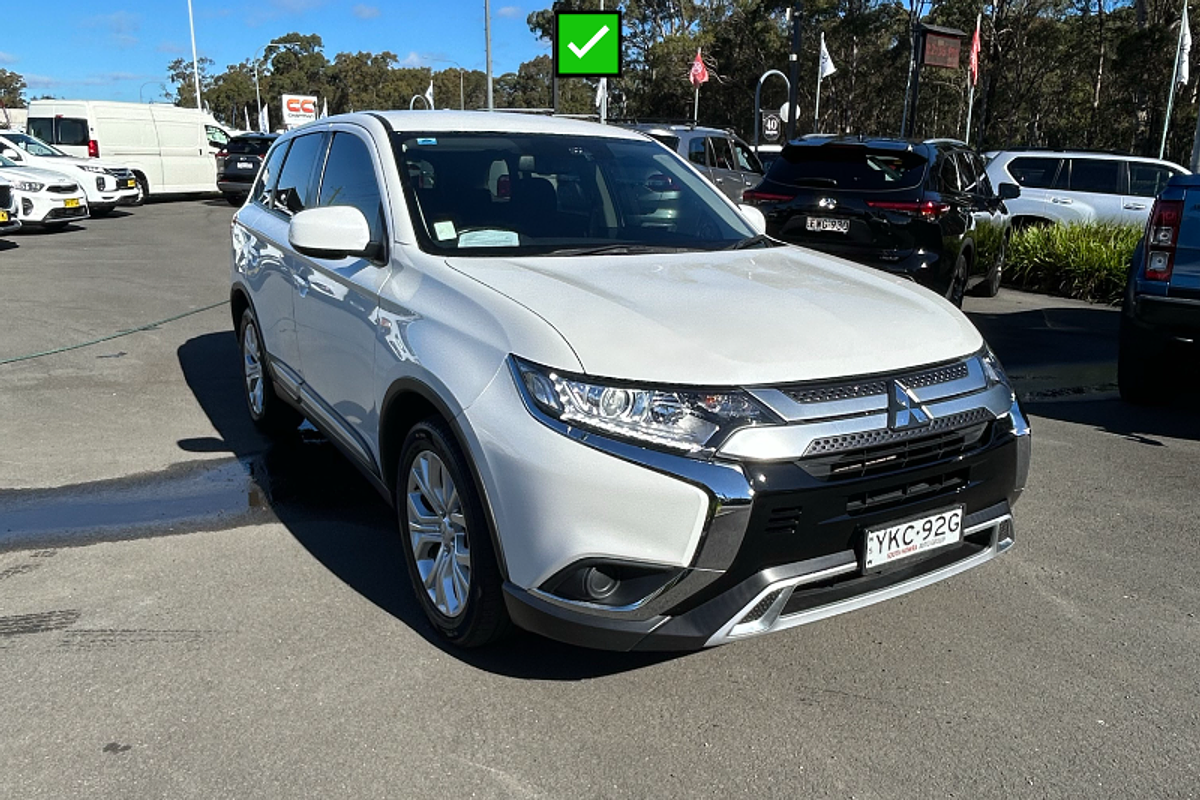 2020 Mitsubishi Outlander ES ZL