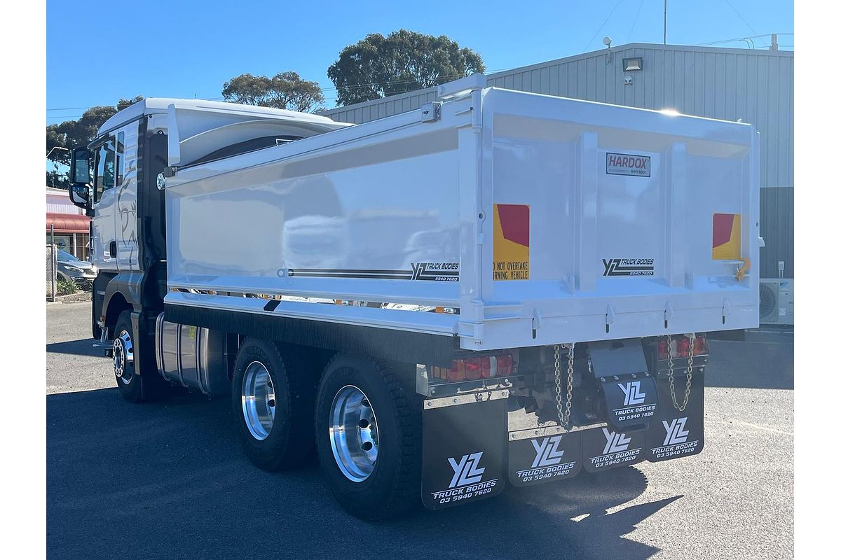 2025 Sitrak G7S Tipper image 3