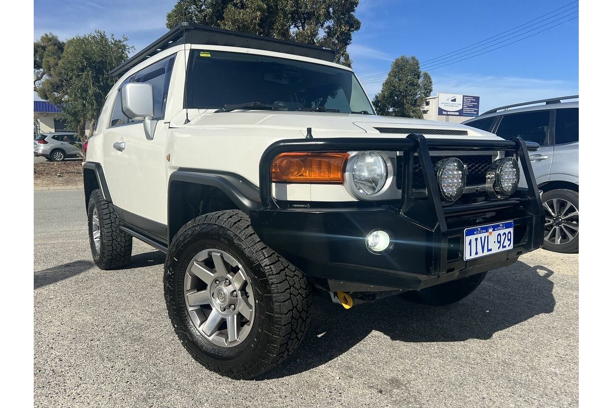 2015 Toyota FJ Cruiser GSJ15R