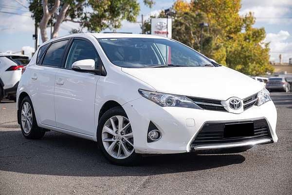 2015 Toyota Corolla Ascent Sport ZRE182R