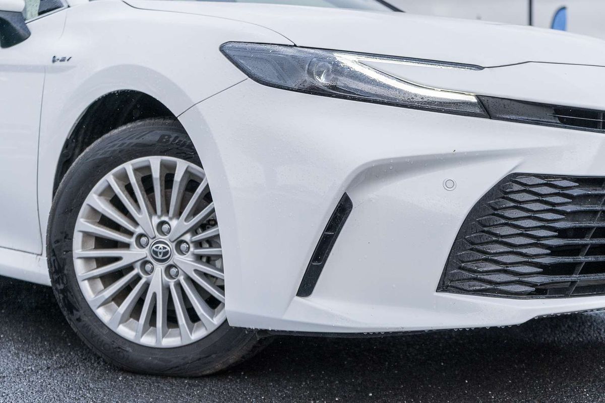 2025 Toyota Camry Ascent AXVH80R