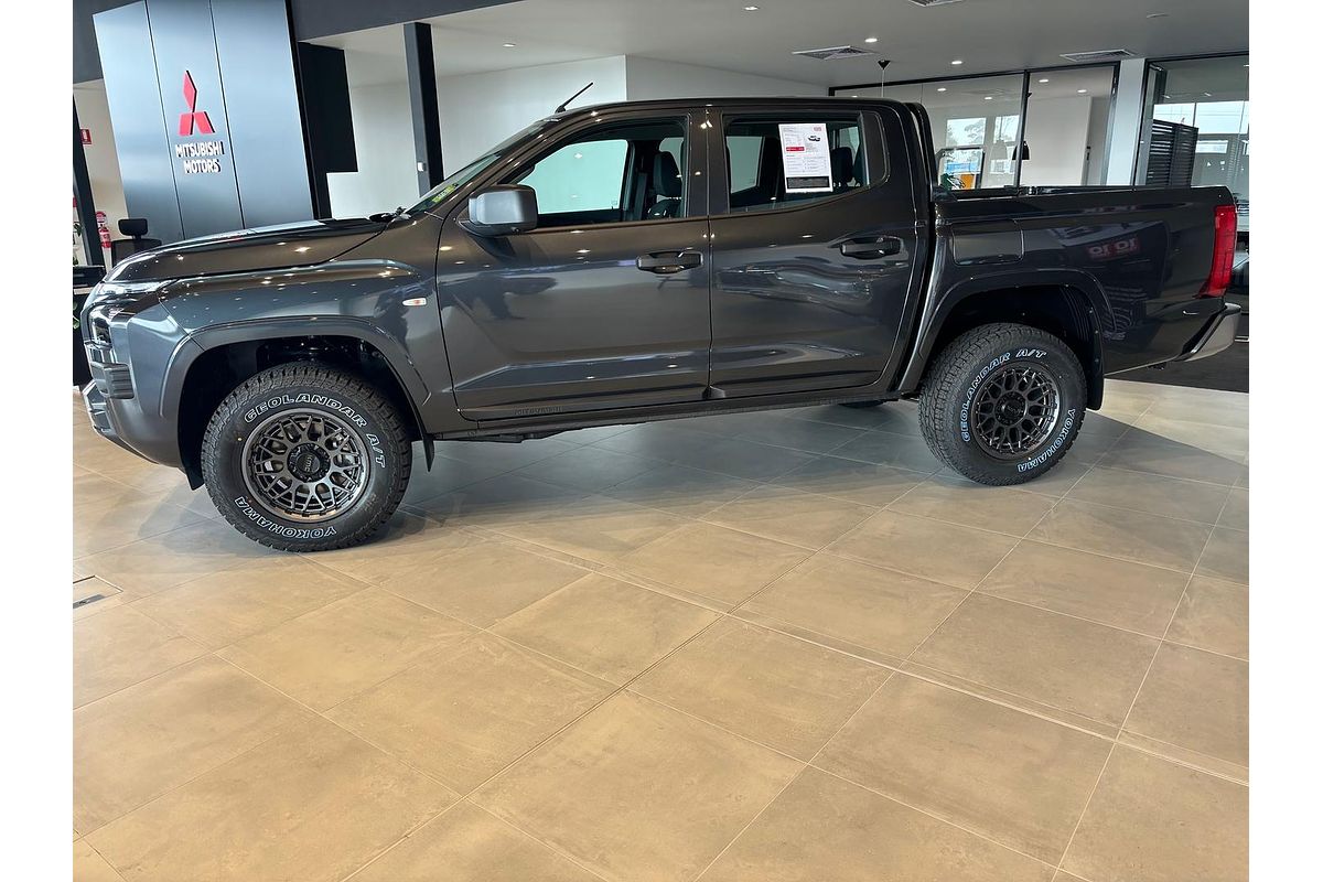 2025 Mitsubishi Triton GLX MV 4X4