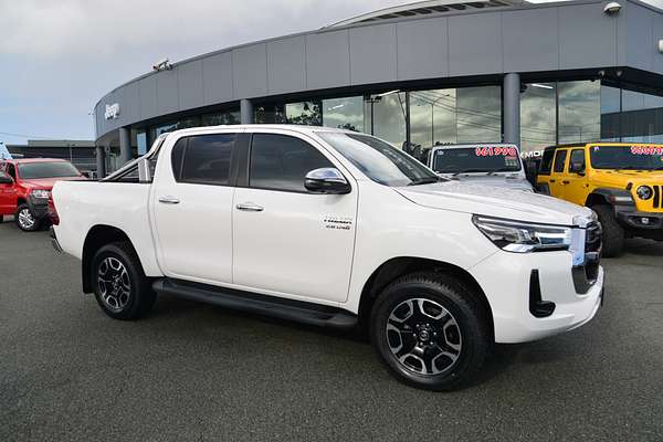 2023 Toyota Hilux SR5 GUN126R 4X4 thumb-4