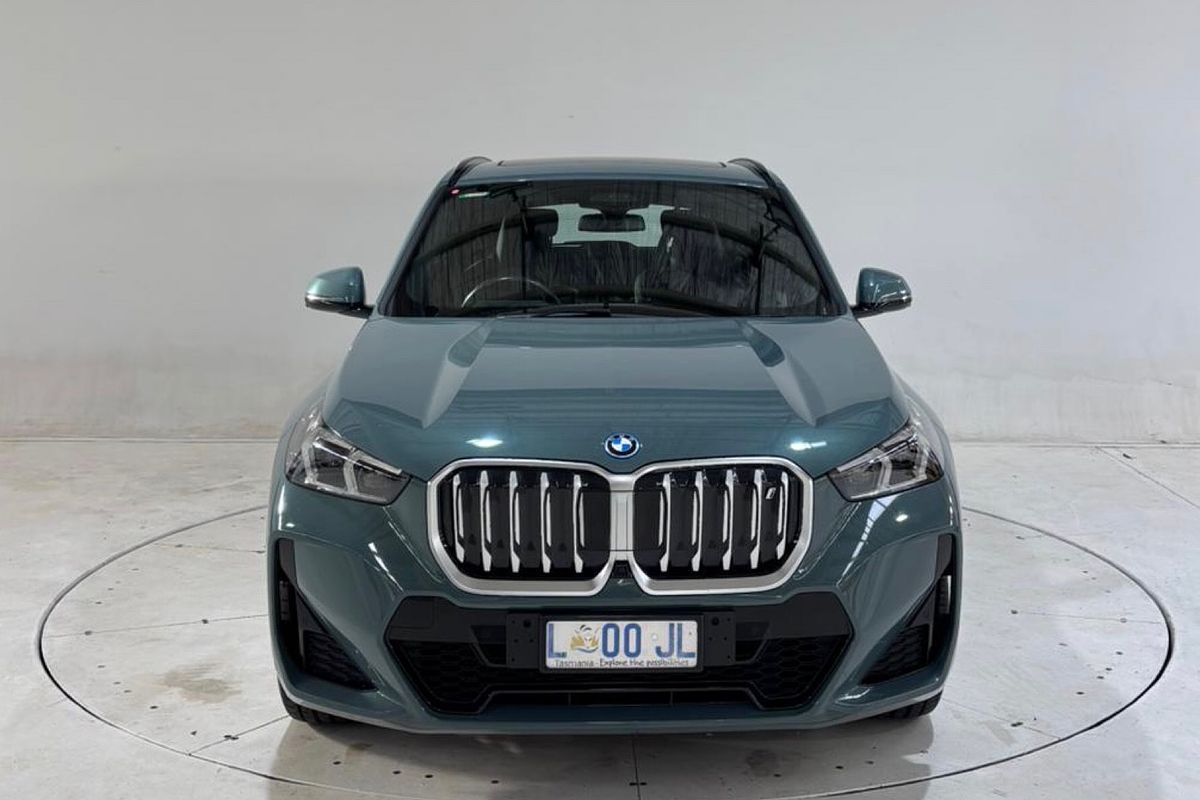 2023 BMW iX1 xDrive30 xLine U11