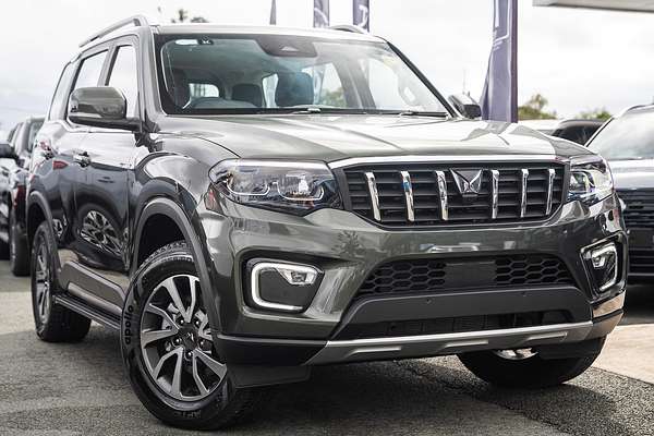 2025 Mahindra Scorpio Z8L+