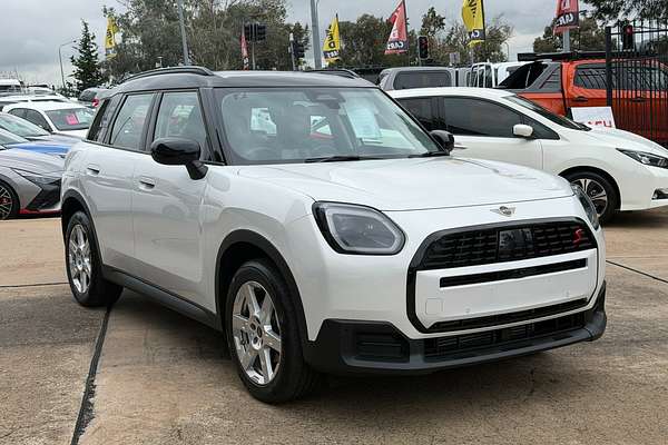 2024 MINI Countryman S Classic U25