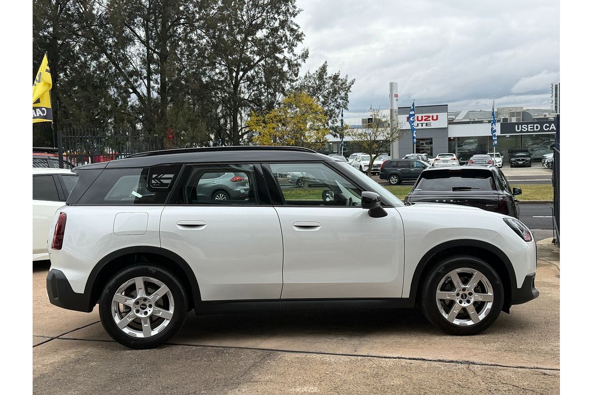 2024 MINI Countryman S Classic U25