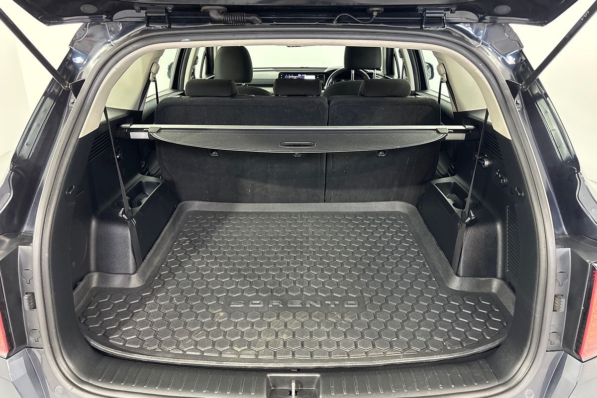 2022 Kia Sorento Sport MQ4