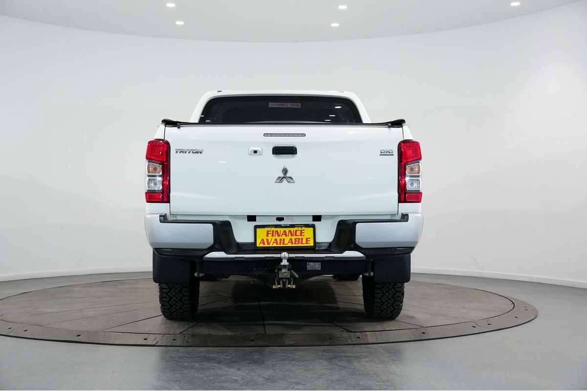 2020 Mitsubishi Triton GLX ADAS MR 4X4