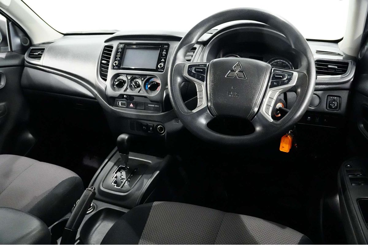 2020 Mitsubishi Triton GLX ADAS MR 4X4