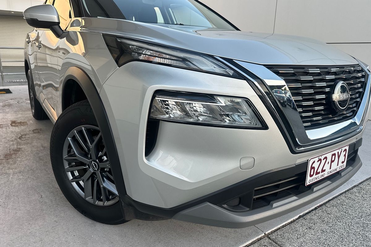 2024 Nissan X-TRAIL ST T33