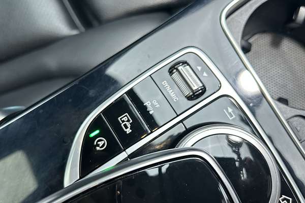 2019 Mercedes-Benz C-Class C200 W205 thumb-15