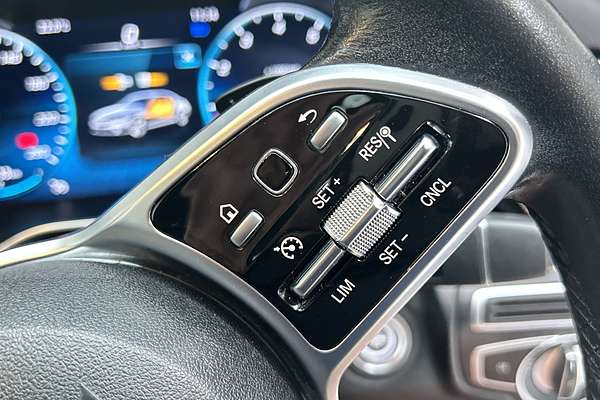 2019 Mercedes-Benz C-Class C200 W205 thumb-16