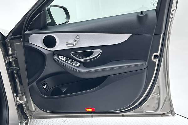 2019 Mercedes-Benz C-Class C200 W205 thumb-18