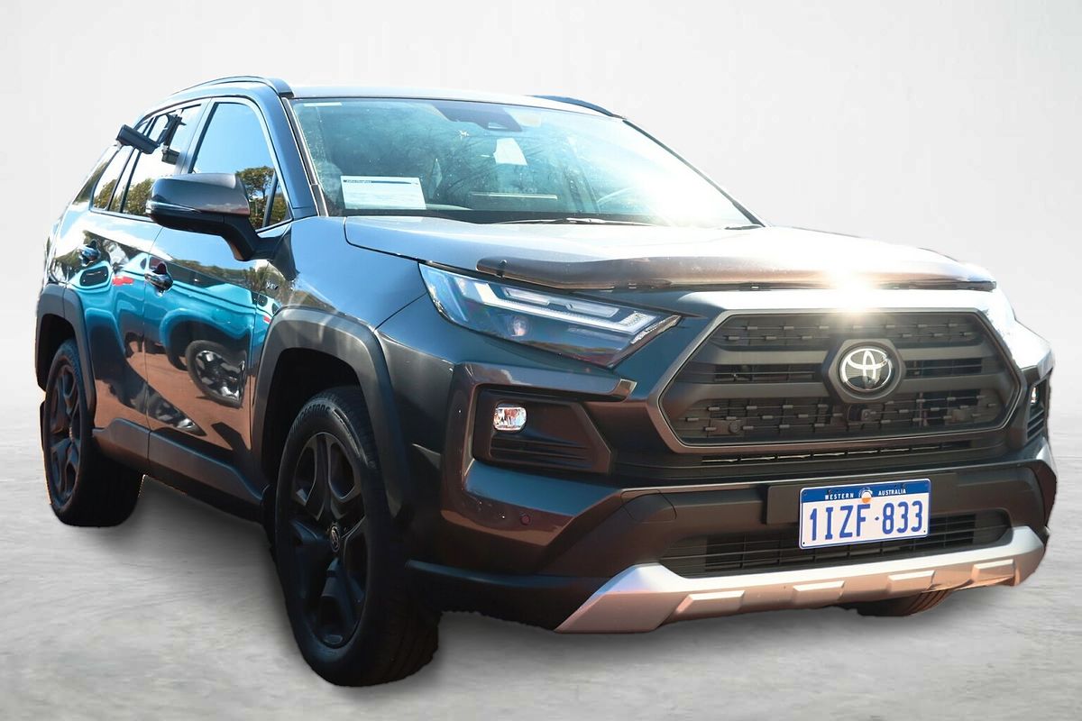 2024 Toyota RAV4 Edge AXAH54R