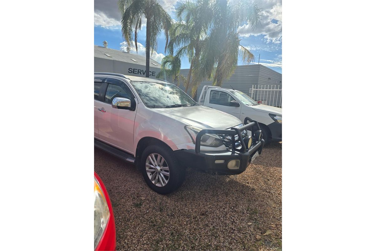 2018 Isuzu MU-X LS-T