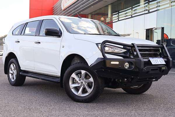 2023 Isuzu MU-X LS-M