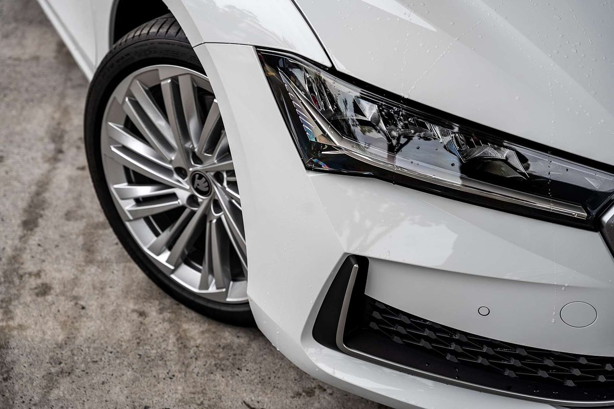 2025 Škoda Superb Select PHEV NZ