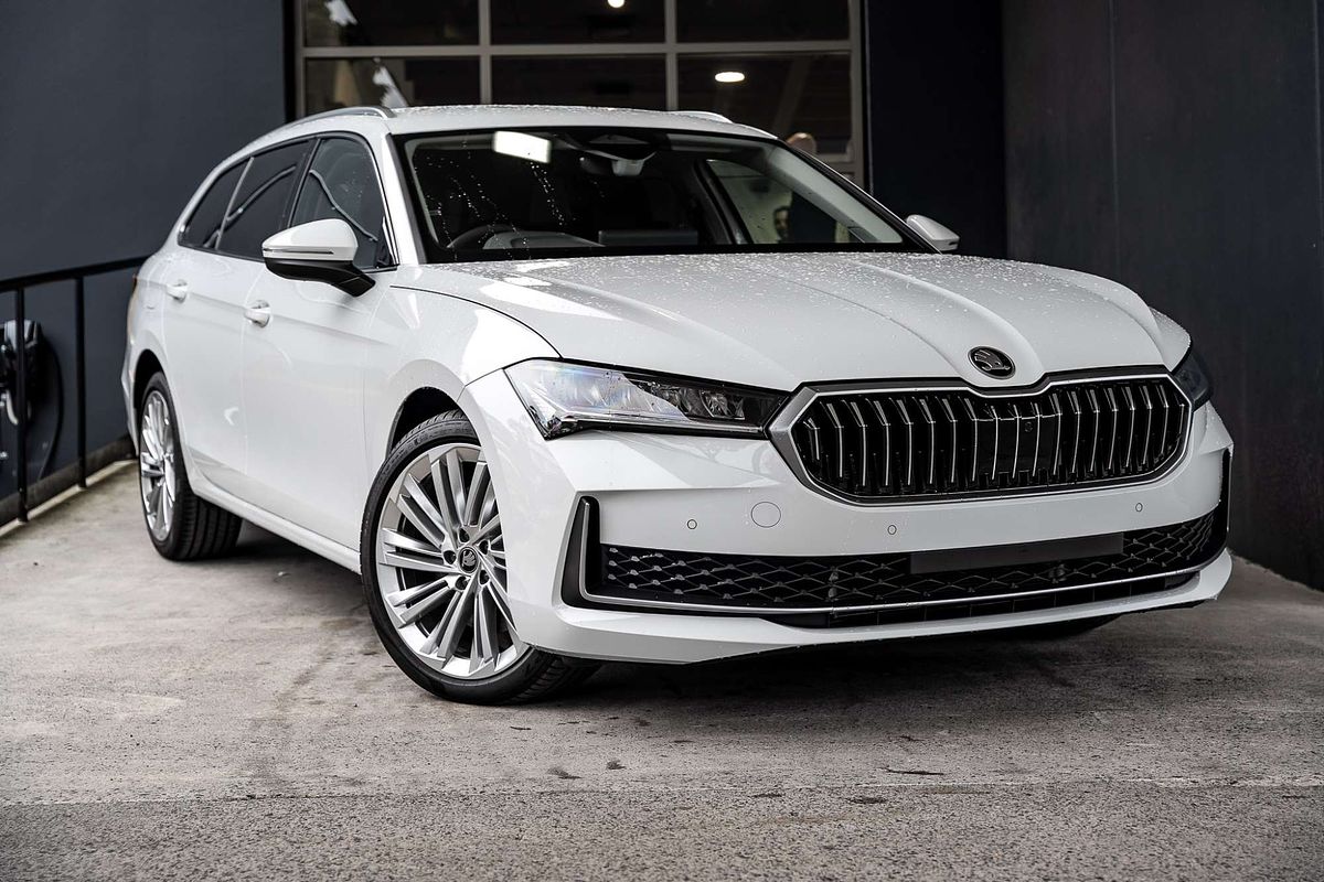 2025 Škoda Superb Select PHEV NZ