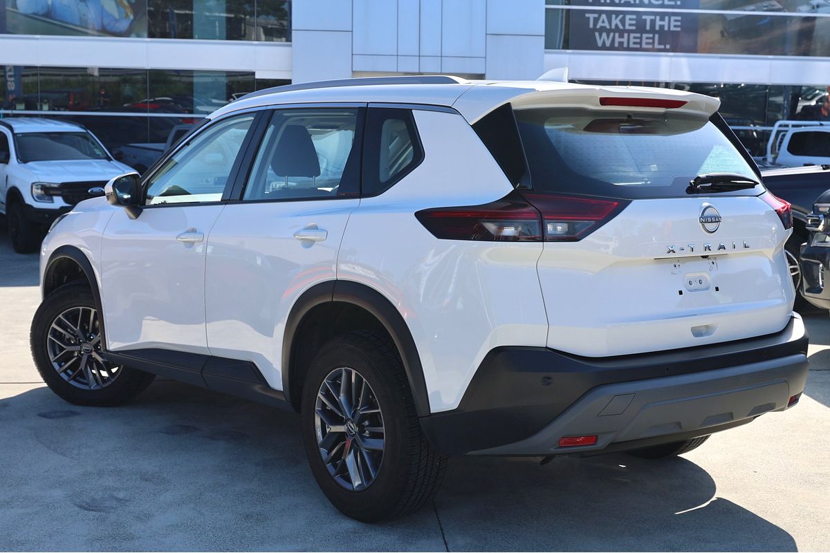 2023 Nissan X-TRAIL ST T33