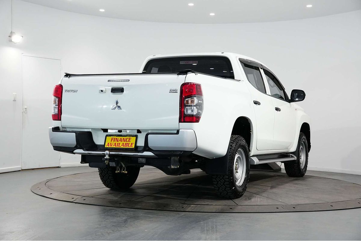 2020 Mitsubishi Triton GLX ADAS MR 4X4