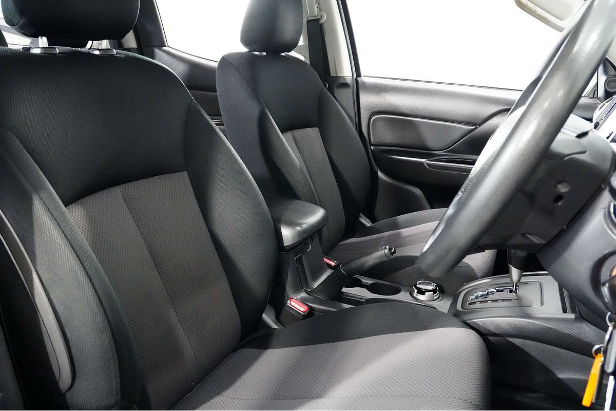 2020 Mitsubishi Triton GLX ADAS MR 4X4