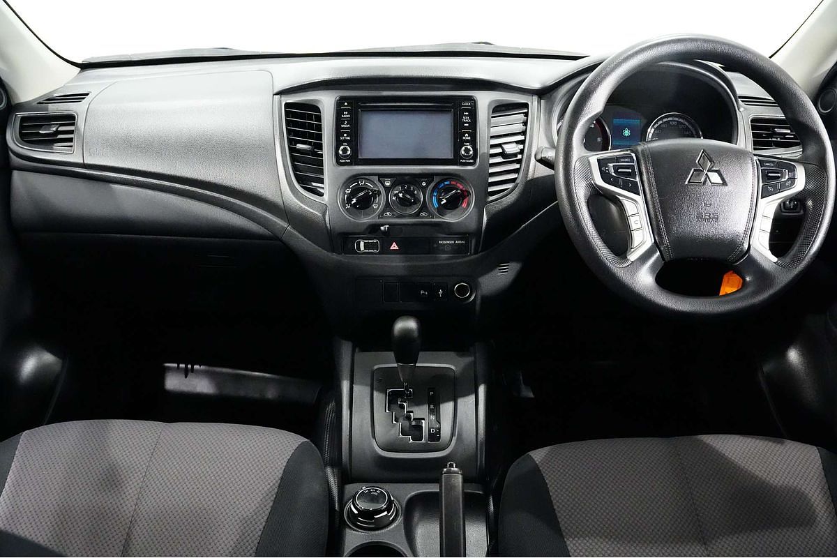 2020 Mitsubishi Triton GLX ADAS MR 4X4