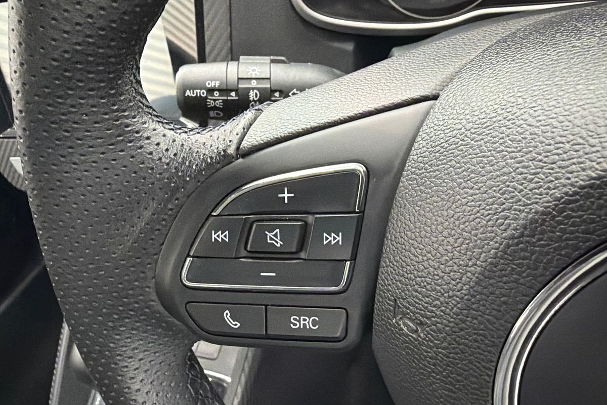 2022 MG ZS Excite AZS1