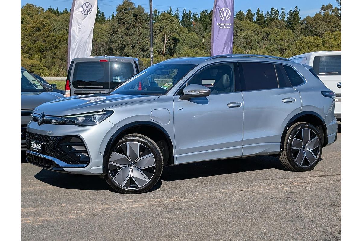 2026 Volkswagen Tiguan 200TSI eHybrid R-Line CT