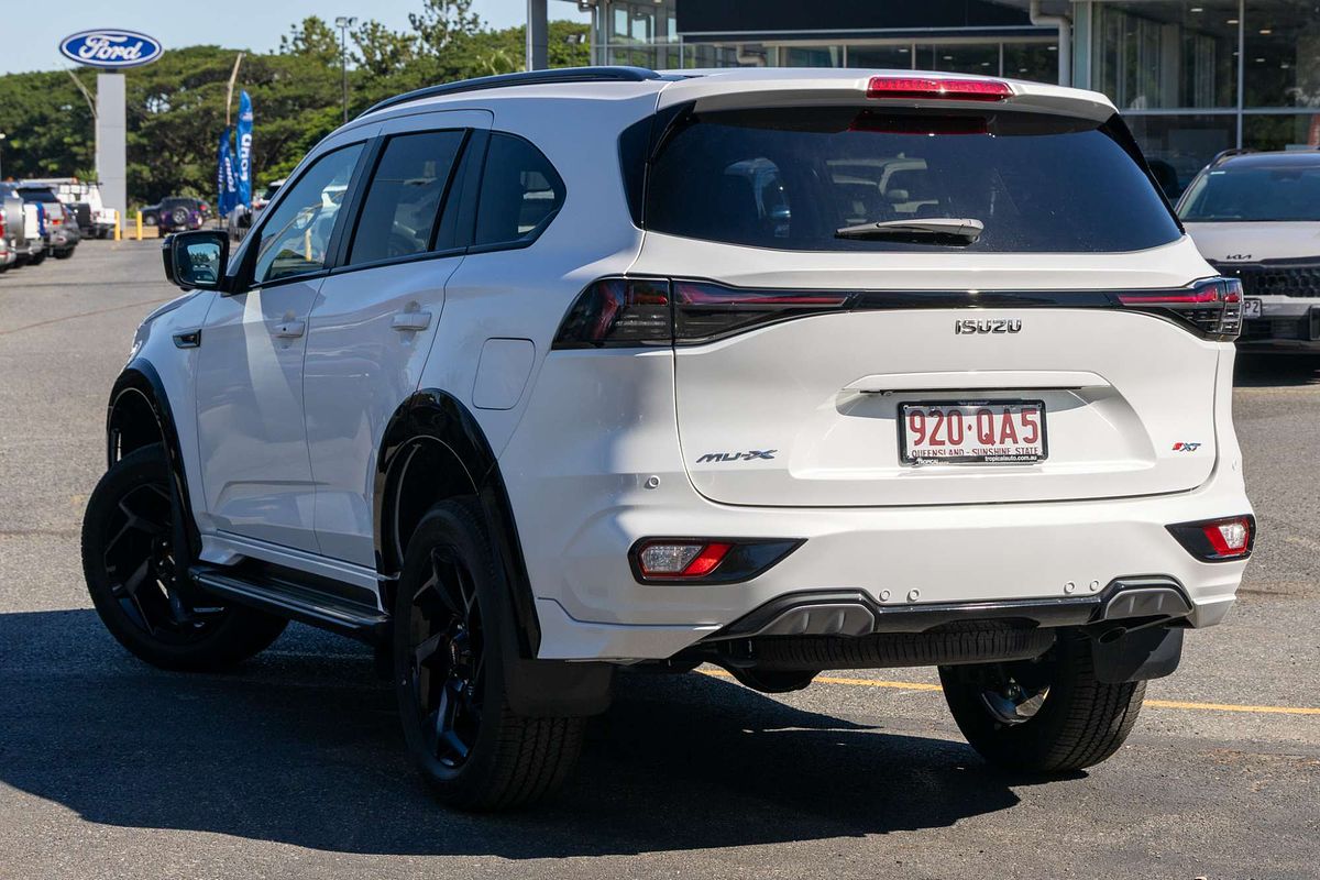 2026 Isuzu MU-X X-TERRAIN