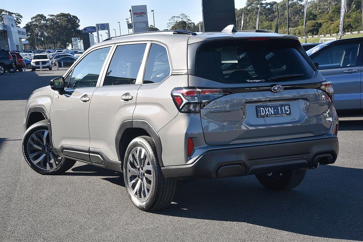 2025 Subaru Forester Hybrid Touring S6