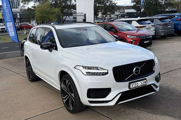 2020 Volvo XC90 T8 Recharge PHEV (AWD) 256 MY21