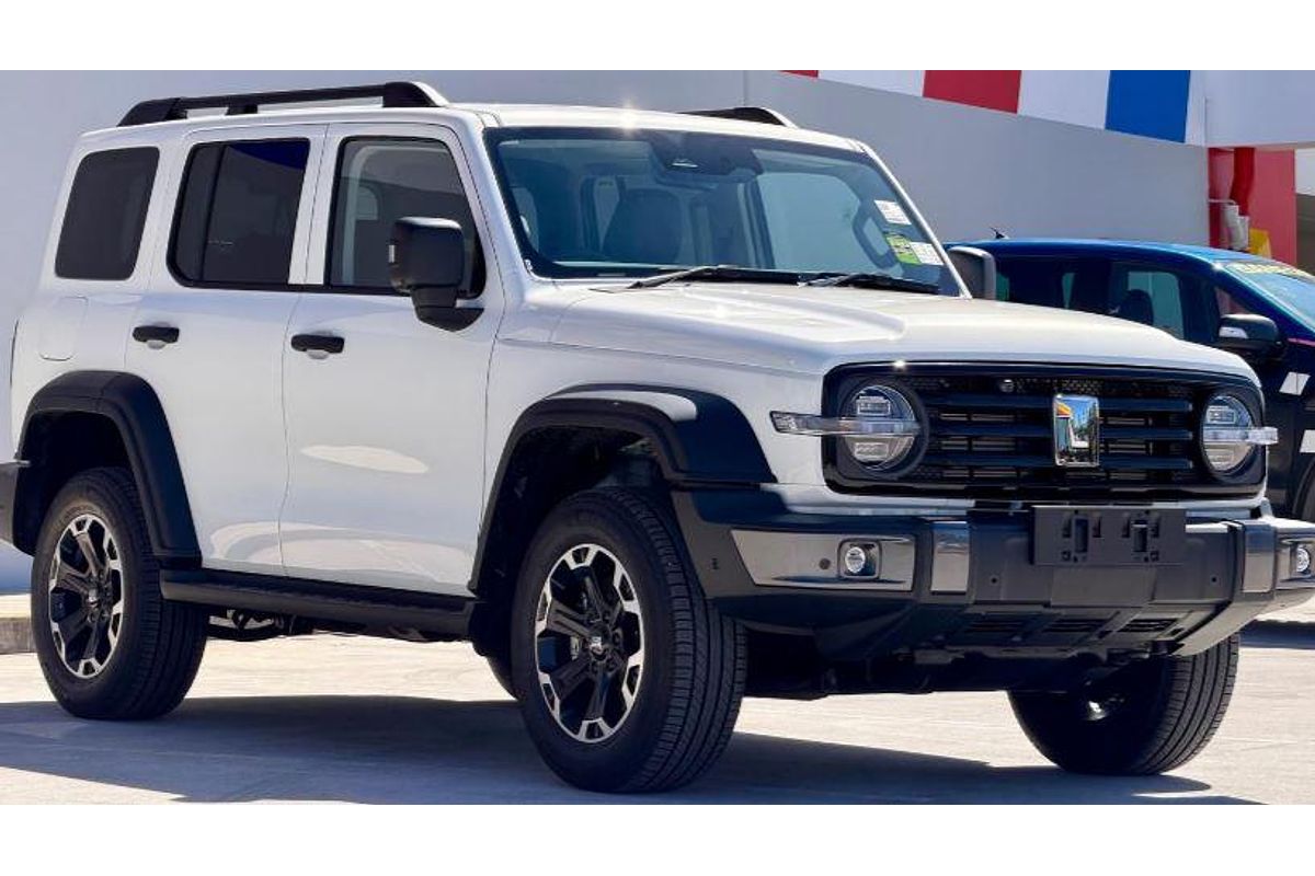 2026 GWM Tank 300 Ultra Hi4-T PHEV P01
