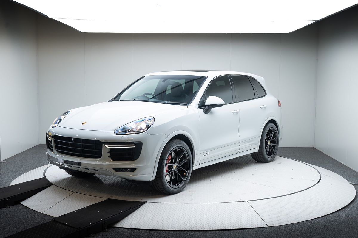 2015 Porsche Cayenne GTS 92A