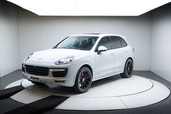 2015 Porsche Cayenne GTS 92A